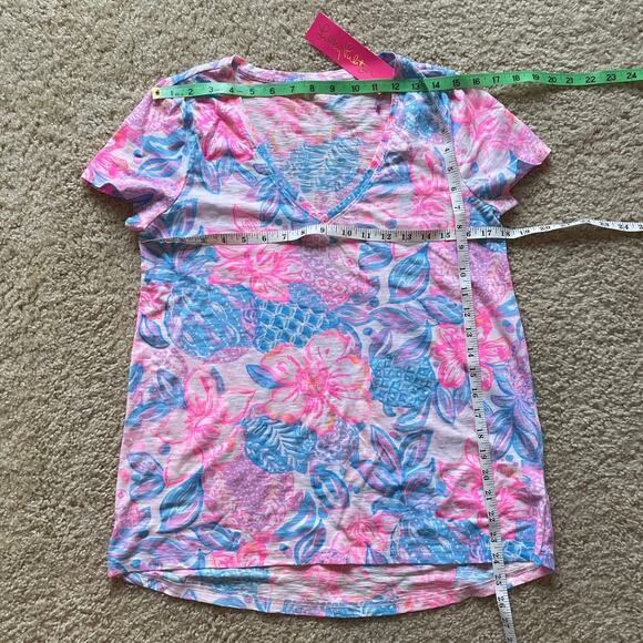 Lilly Pulitzer Etta V Neck Tee NWT - Picture 3 of 7
